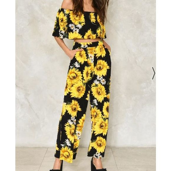 Lucy Wang x Nasty Gal Get Some Sunflower Floral 2-Piece Top & Pants, Size Small - Picture 1 of 15